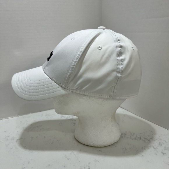 Adidas White and Gray Cap - Picture 3 of 9